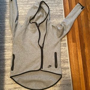 Women’s Nike Tech Fleece Hoodie Size XS